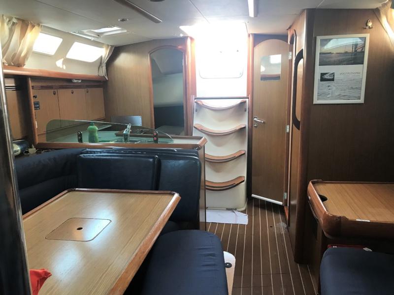 Book yachts online - sailboat - Sun Odyssey 40.3 - Larus - rent