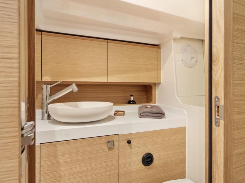 Book yachts online - sailboat - Elan E4 - Milan - rent