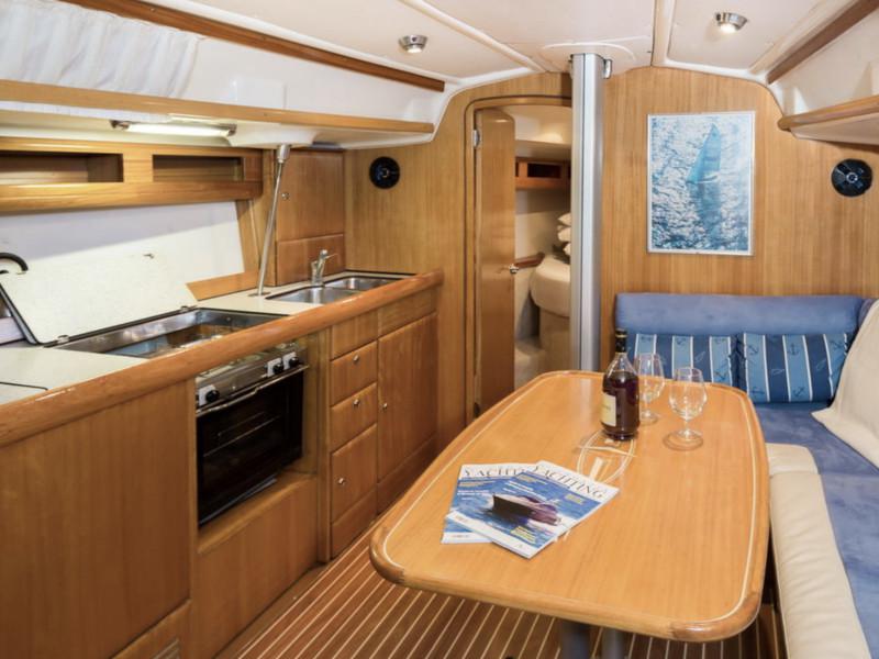 Book yachts online - sailboat - Bavaria 42 Match - San Diego - rent