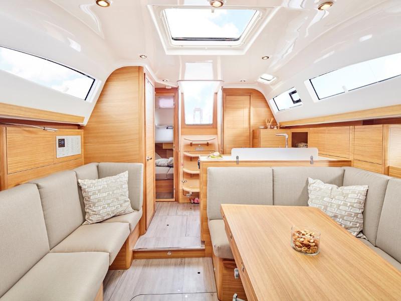 Book yachts online - sailboat - Elan Impressin 40.1 - Kate - rent