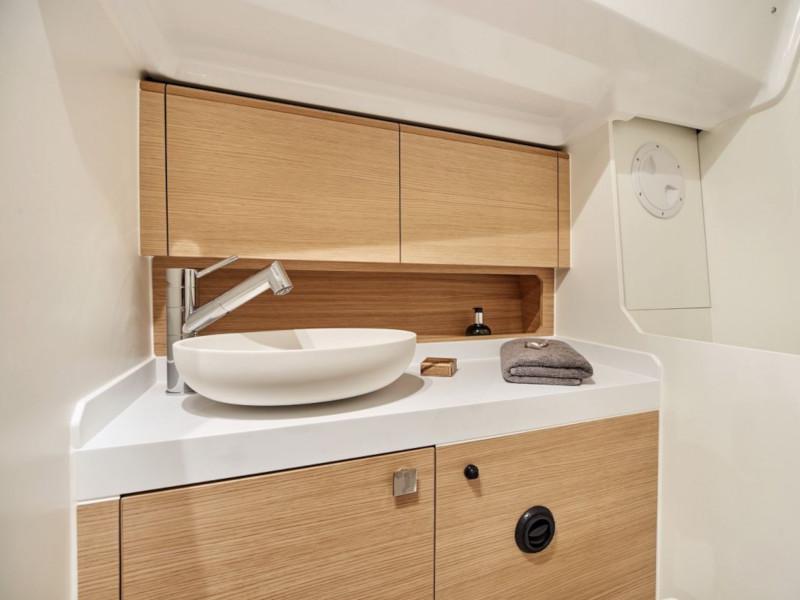 Book yachts online - sailboat - Elan E4 - Rim - rent