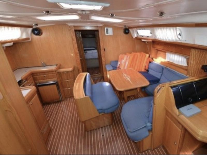 Book yachts online - sailboat - Bavaria 46 Cruiser - Mango - rent