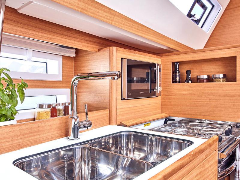 Book yachts online - sailboat - Elan Impression 45.1 - Galina - rent