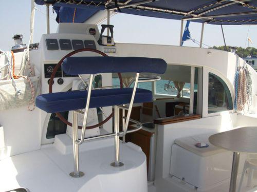 Book yachts online - catamaran - Lagoon 380 S2 - Ameli - rent
