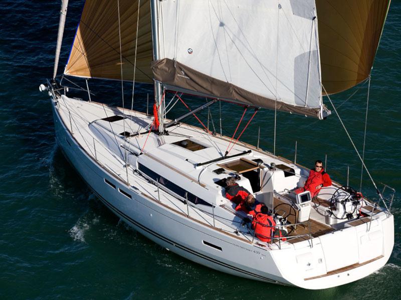 Book yachts online - sailboat - Sun Odyssey 439 - Bartolomeu - rent
