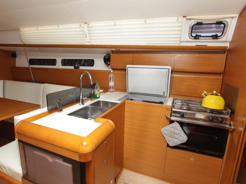 Book yachts online - sailboat - Sun Odyssey 439 - Vitus - rent
