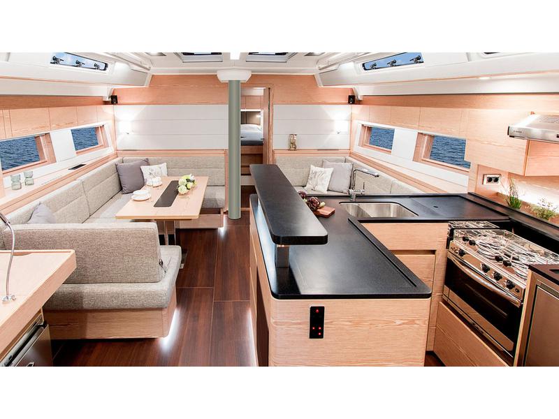 Book yachts online - sailboat - Hanse 588 - FitzRoy - rent