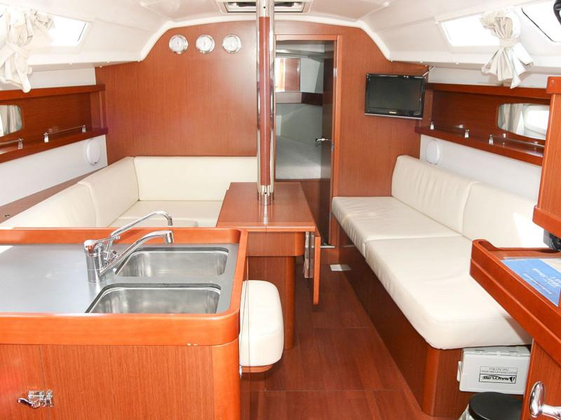 Book yachts online - sailboat - Oceanis 34 - LL Skyhawk - rent