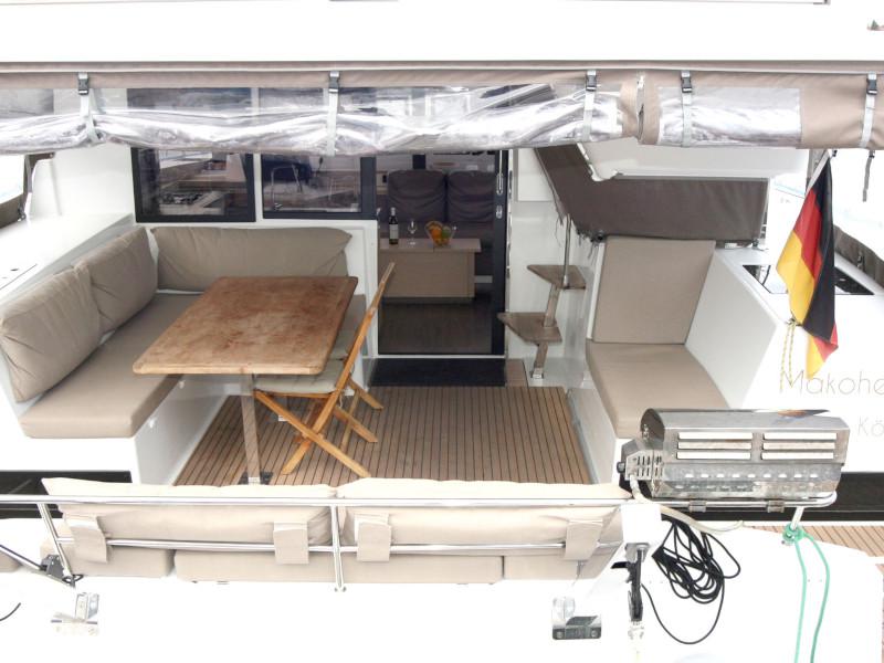 Book yachts online - catamaran - Lucia 40 - 3 cab - Makohela - rent