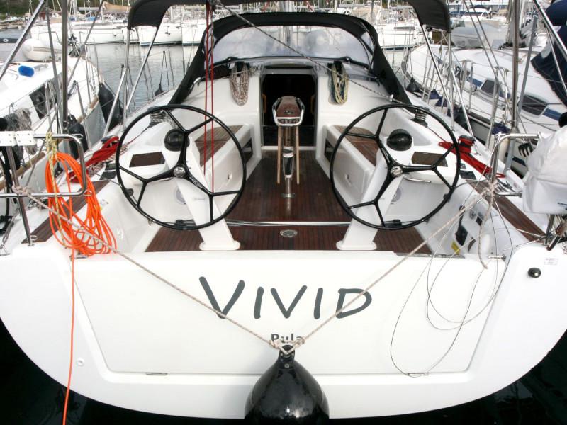 Book yachts online - sailboat - Dehler 42 - Vivid - rent