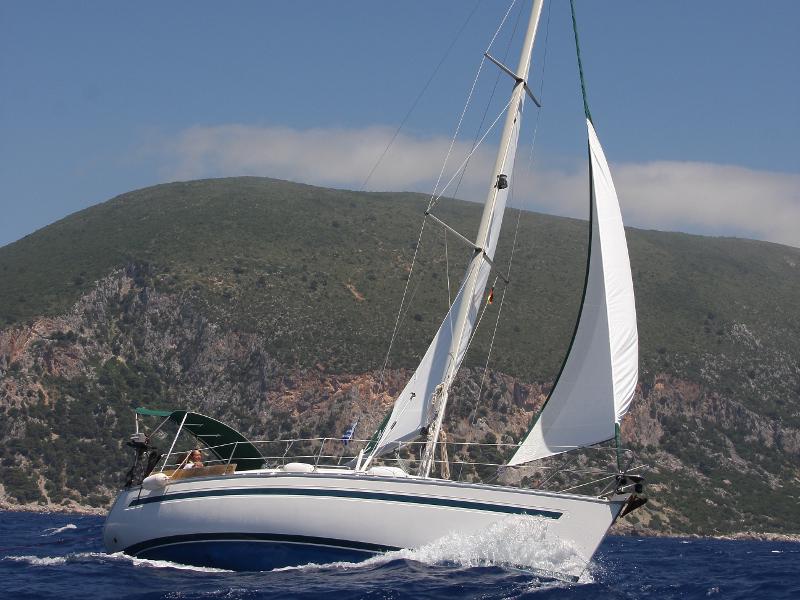 Book yachts online - sailboat - Bavaria 32 - Penelope - rent