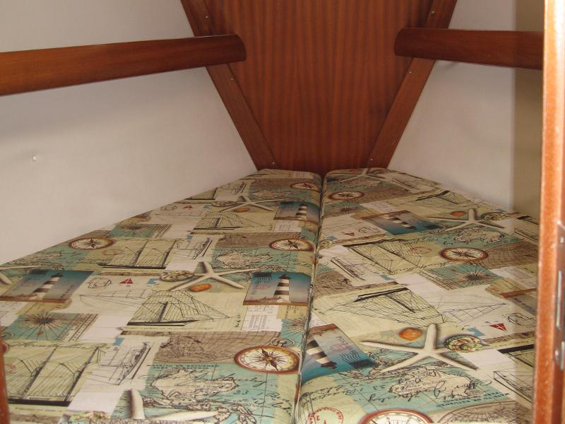 Book yachts online - sailboat - Bavaria 32 - Penelope - rent