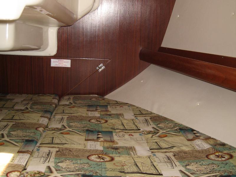 Book yachts online - sailboat - Bavaria 32 - Penelope - rent