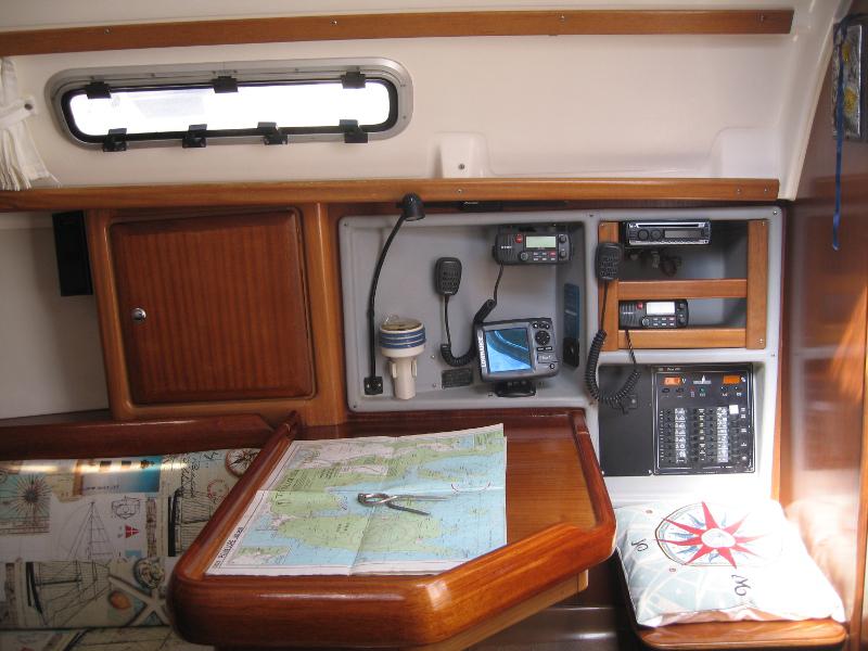 Book yachts online - sailboat - Bavaria 32 - Penelope - rent