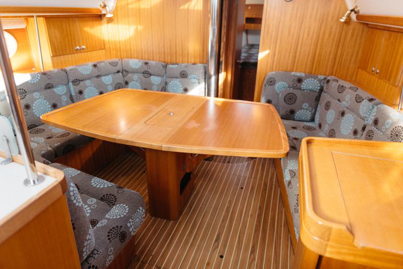 Book yachts online - sailboat - Elan 434 - Naias - rent