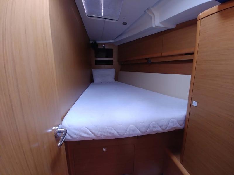 Book yachts online - sailboat - Sun Odyssey 44 i - Beethoven - rent