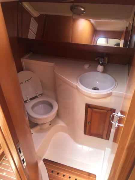 Book yachts online - sailboat - Comet 41s - Hakuna Matata - rent