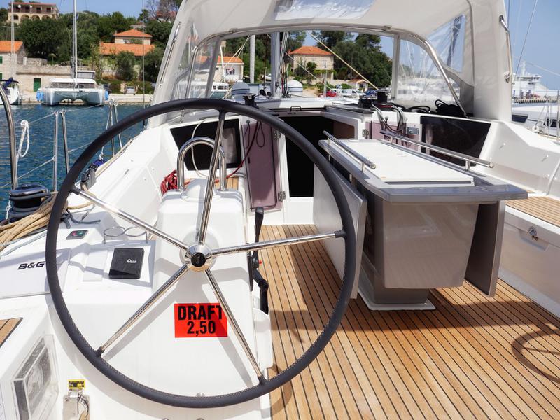 Book yachts online - sailboat - Oceanis 41.1 - GOA - rent