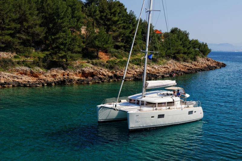Book yachts online - catamaran - Lagoon 400 - GREENLAND - rent