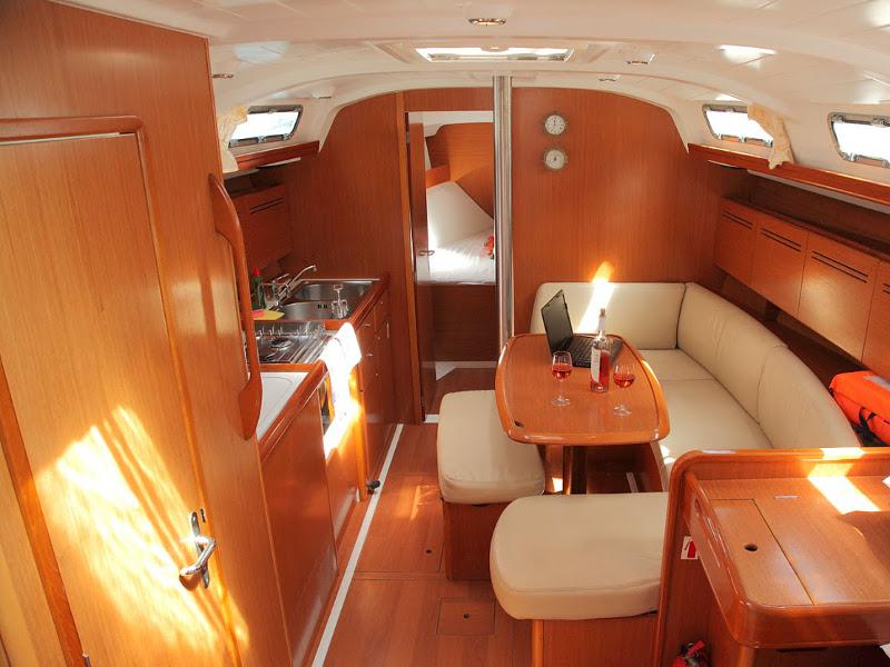 Book yachts online - sailboat - Beneteau Cyclades 39.3 - ALASKA - rent