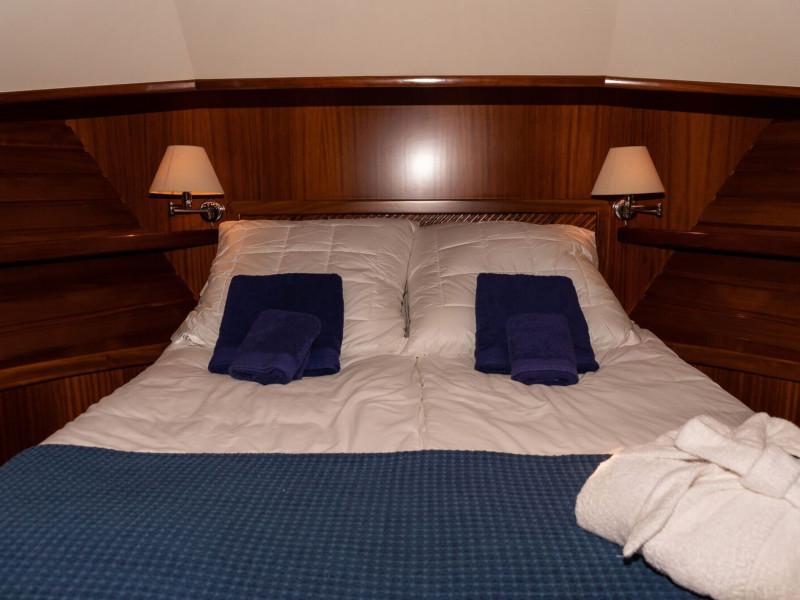 Book yachts online - motorboat - Menorquin 160 - Buccara VIII - rent