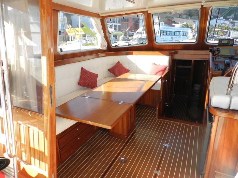 Book yachts online - motorboat - Menorquin 160 FLY - Buccara XI - rent