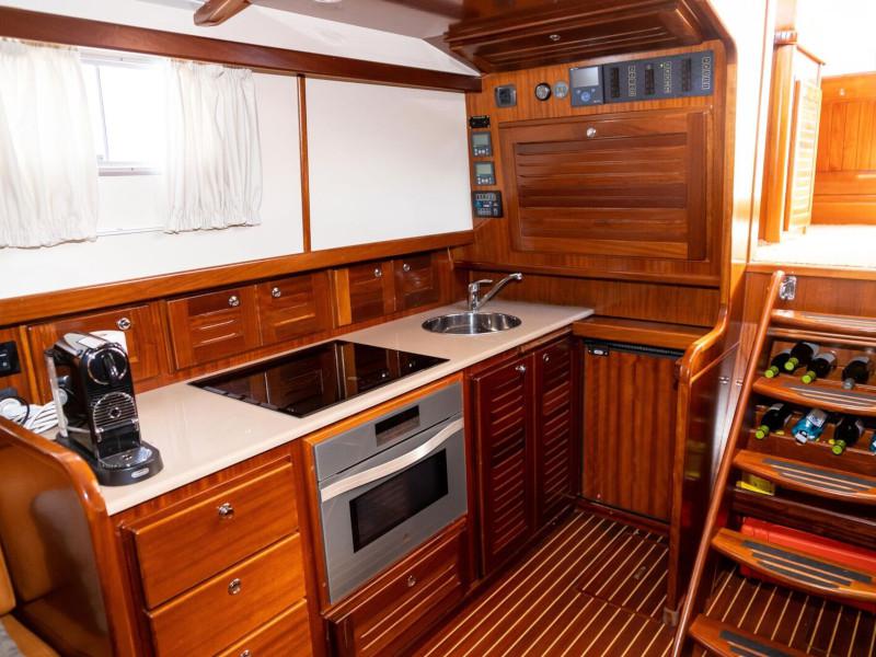 Book yachts online - motorboat - Menorquin 160 FLY LUX - Buccara VI - rent