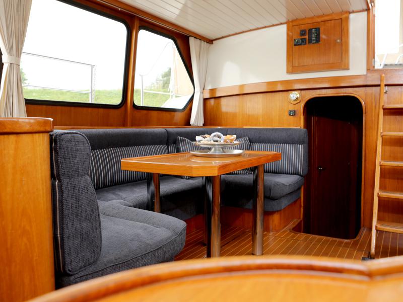 Book yachts online - motorboat - Valkkruiser 1300 content - Geminus - rent