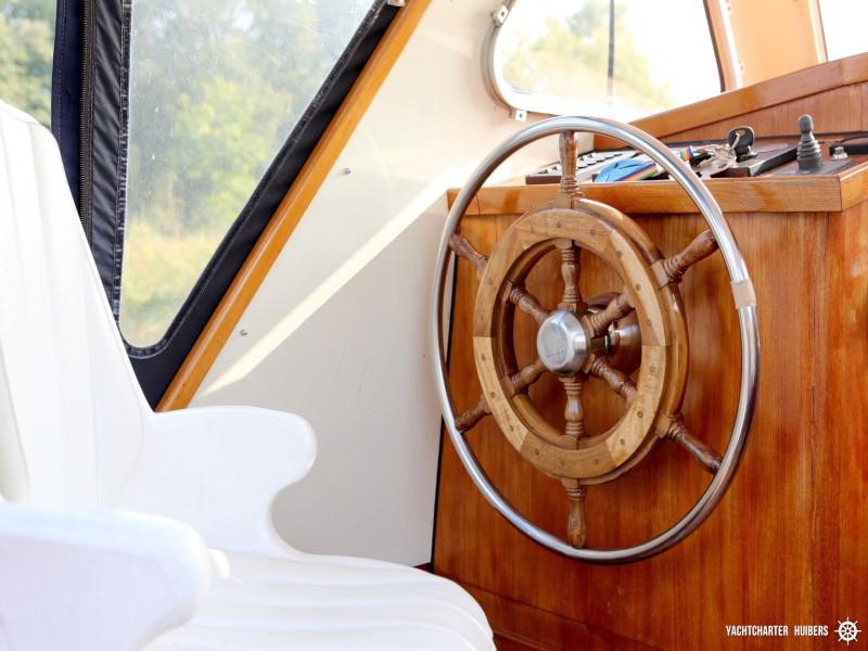 Book yachts online - motorboat - Curtevenne 830 AK - Polaris - rent