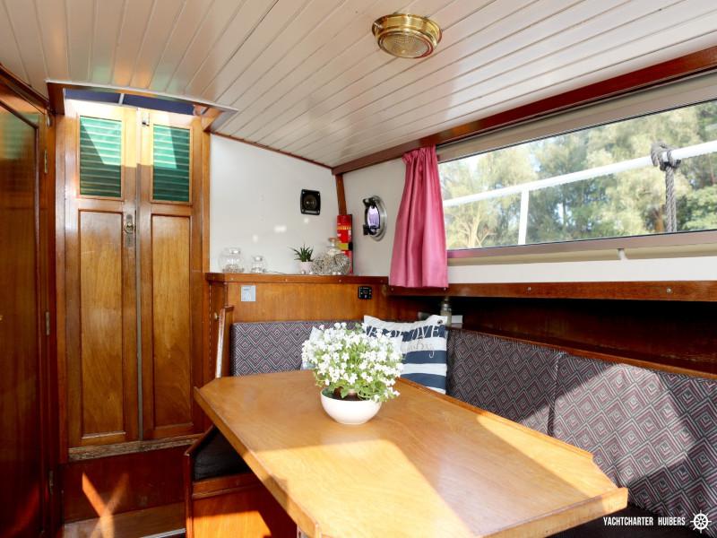 Book yachts online - motorboat - Curtevenne 830 - Haedi - rent