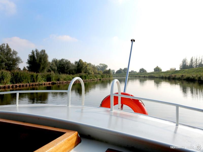 Book yachts online - motorboat - Curtevenne 830 - Haedi - rent