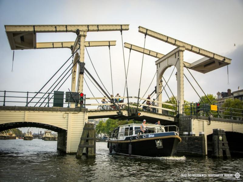 Book yachts online - motorboat - Barkas 1100 - Sirius - rent