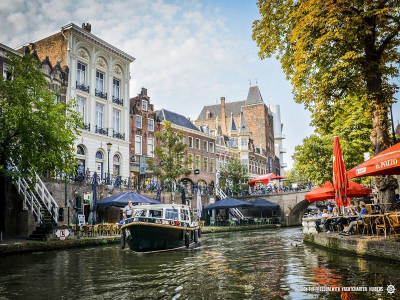 Book yachts online - motorboat - Barkas 1100 - Sirius - rent