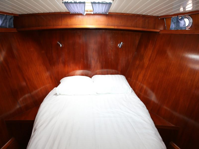 Book yachts online - motorboat - Barkas 1100 - Sirius - rent