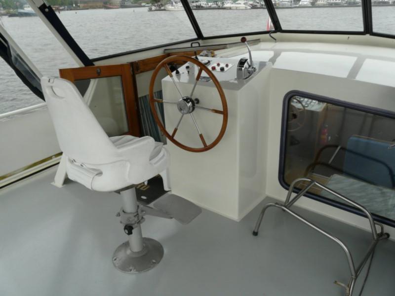 Book yachts online - motorboat - Merenpoort 1100s - Lucida - rent
