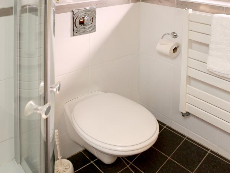 Book yachts online - motorboat - Pacific Allure 155 - Royal - rent