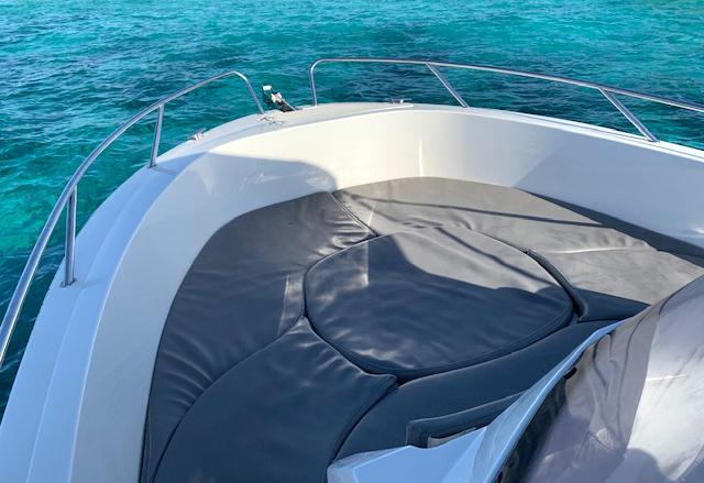 Book yachts online - motorboat - Pacific Craft 670 - Capritxu - rent