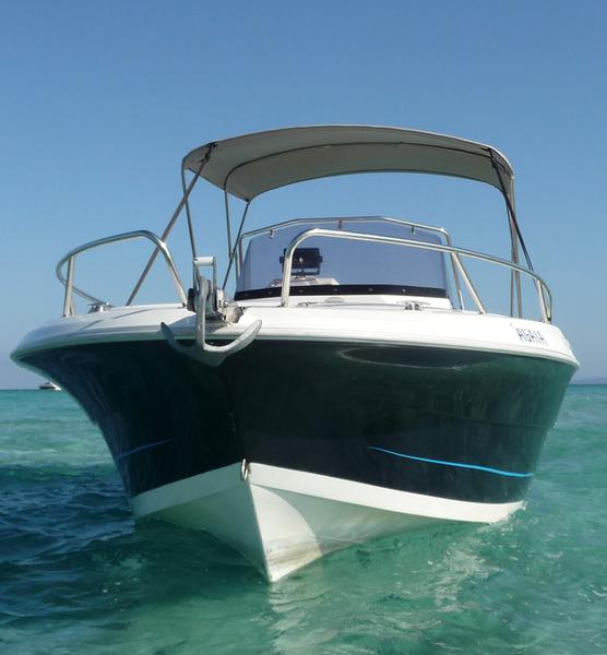 Book yachts online - motorboat - Pacific Craft 670 - Capritxu - rent
