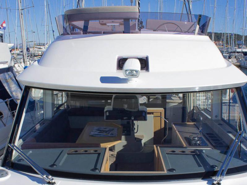 Book yachts online - motorboat - Bavaria E40 Fly - Danijela - rent
