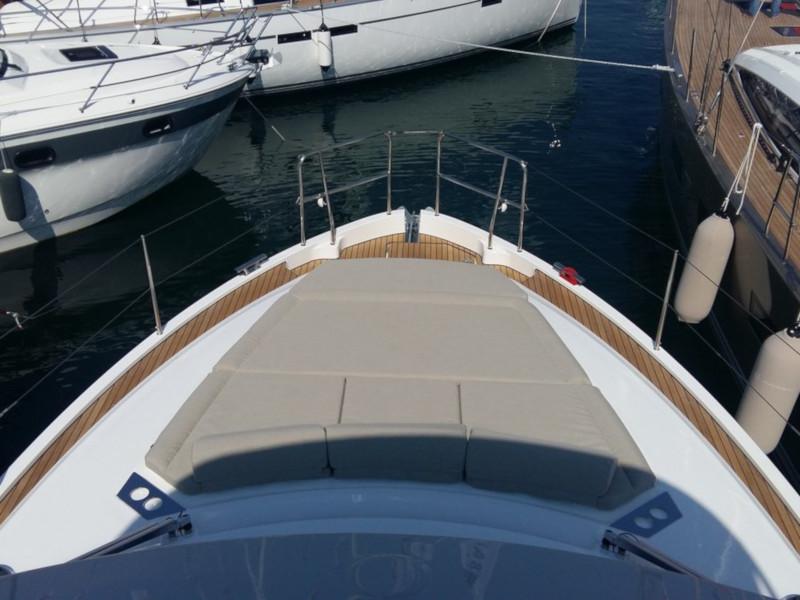 Book yachts online - motorboat - Bavaria E40 Fly - Danijela - rent