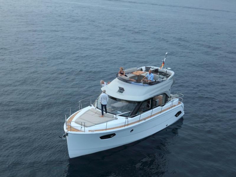 Book yachts online - motorboat - Bavaria E40 Fly - Danijela - rent
