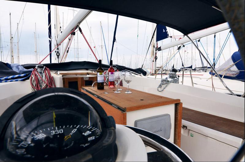 Book yachts online - sailboat - Bavaria 45 Cruiser - Nouvelle Vague - rent