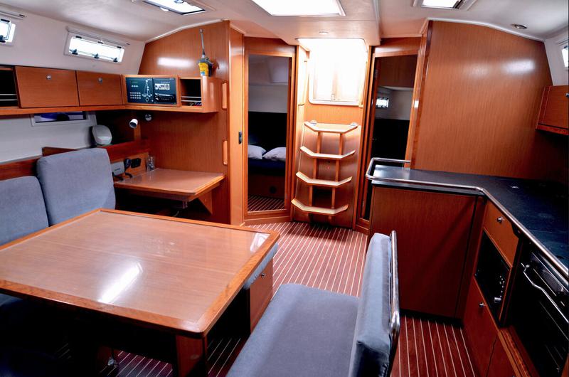 Book yachts online - sailboat - Bavaria 45 Cruiser - Nouvelle Vague - rent