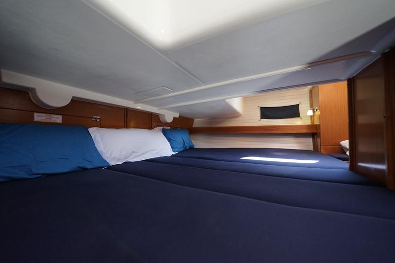 Book yachts online - sailboat - Bavaria 43 Cruiser - Kairos (Fully Refurbished 2019) - rent