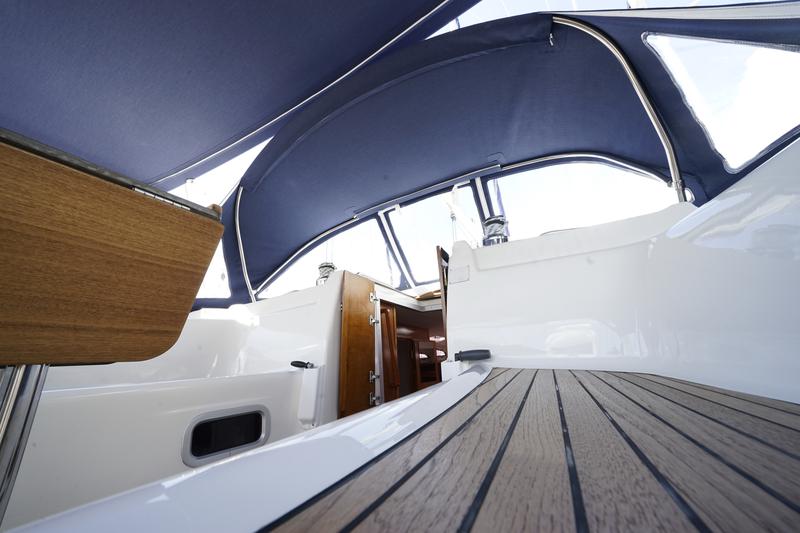Book yachts online - sailboat - Bavaria 43 Cruiser - Kairos (Fully Refurbished 2019) - rent