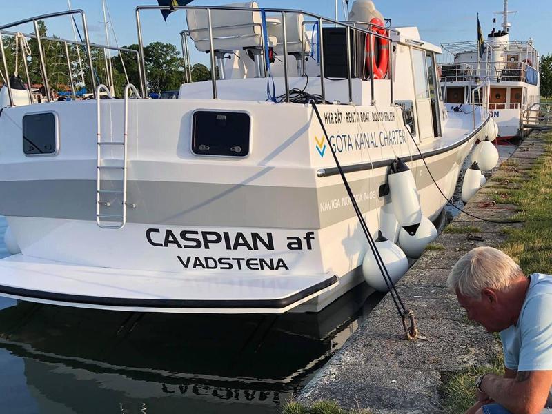 Book yachts online - motorboat - Naviga Nordica T 40 - Caspian af Vadstena - rent