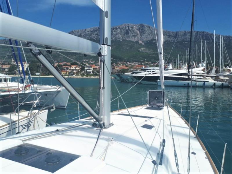 Book yachts online - sailboat - Sun Odyssey 519 - Ciao Bao - rent