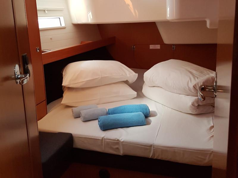 Book yachts online - sailboat - Bavaria Cruiser 51 - Vickan - rent