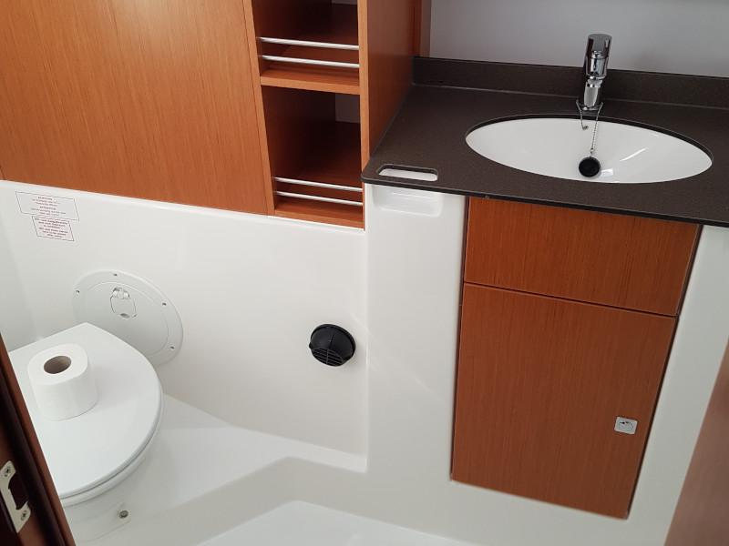 Book yachts online - sailboat - Bavaria Cruiser 51 - Vickan - rent