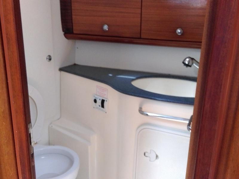 Book yachts online - sailboat - Bavaria 44 - Mesaoria - rent